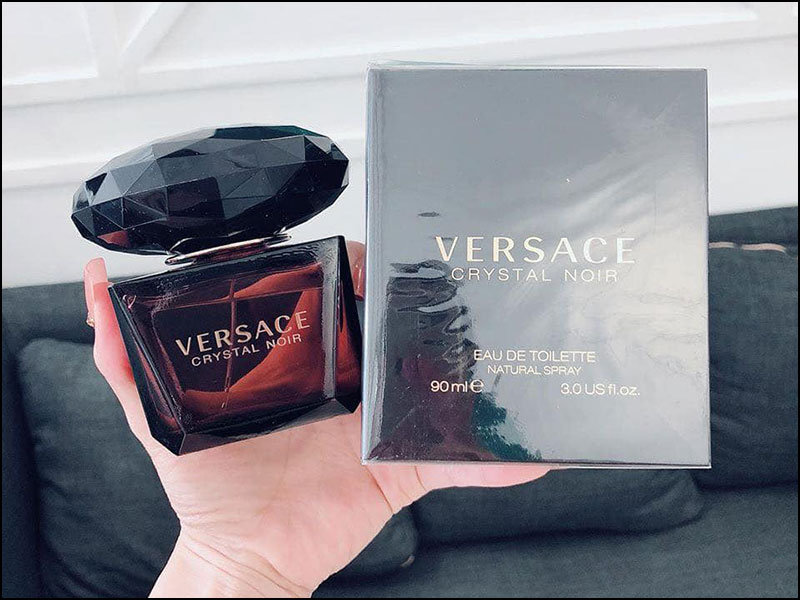 Nước hoa nữ Versace Crystal Noir EDT - 30ml